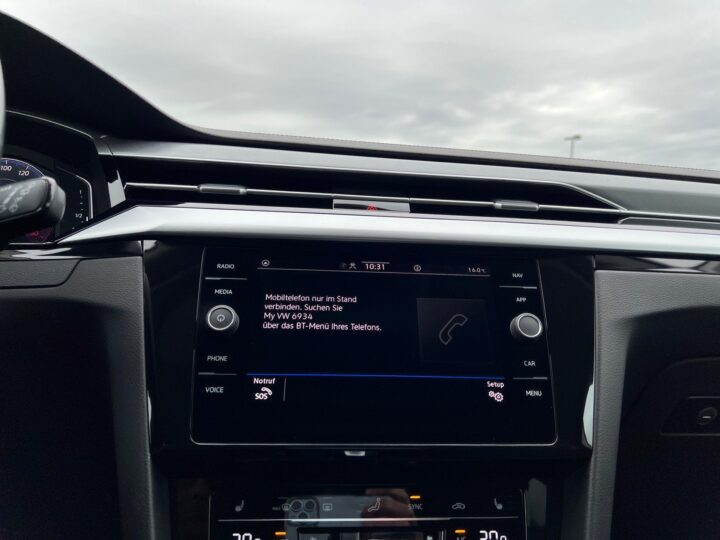 Abbildung Fahrzeugdetailansicht Volkswagen Arteon - Nr. 21