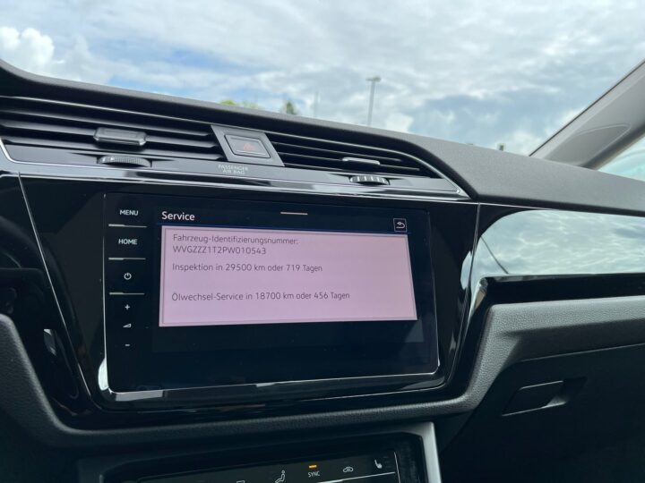 Abbildung Fahrzeugdetailansicht Volkswagen Touran - Nr. 26