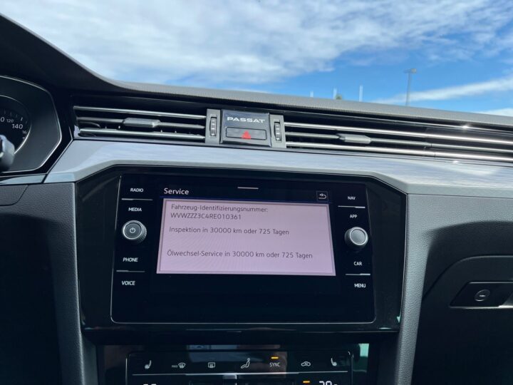 Abbildung Fahrzeugdetailansicht Volkswagen Passat Variant - Nr. 26