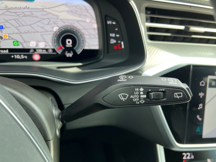 Abbildung Fahrzeugdetailansicht Audi A6 - Nr. 43