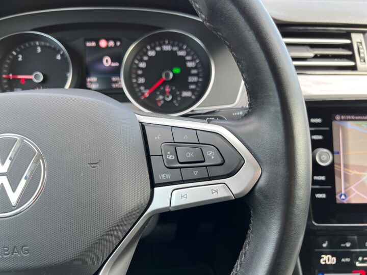 Abbildung Fahrzeugdetailansicht Volkswagen Passat Variant - Nr. 38