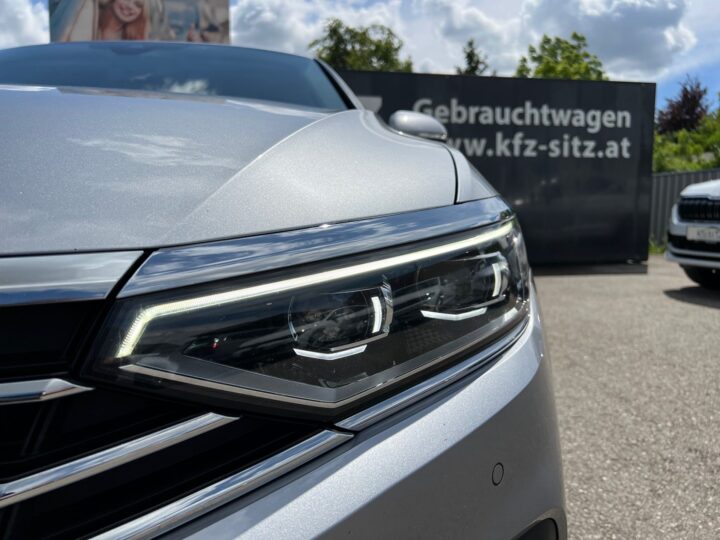 Abbildung Fahrzeugdetailansicht Volkswagen Passat Variant - Nr. 36