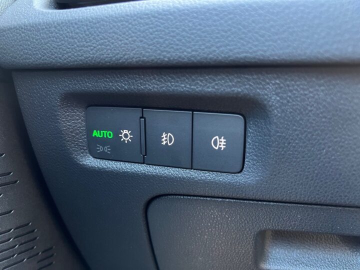 Abbildung Fahrzeugdetailansicht Skoda Octavia - Nr. 46