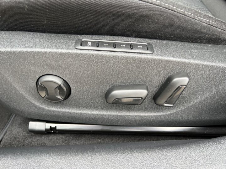 Abbildung Fahrzeugdetailansicht Skoda Octavia - Nr. 31