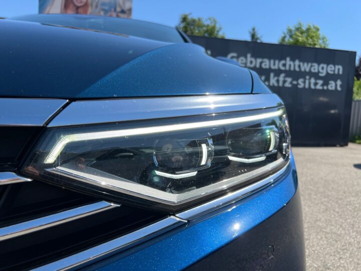 Abbildung Fahrzeugdetailansicht Volkswagen Passat Variant - Nr. 36