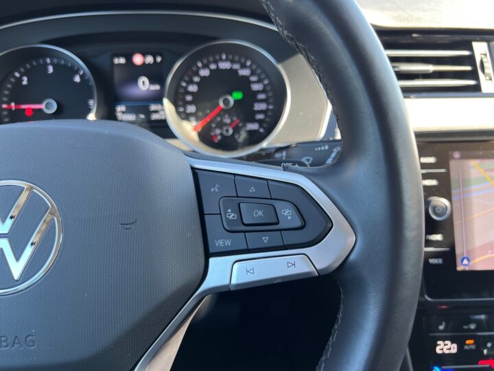 Abbildung Fahrzeugdetailansicht Volkswagen Passat Variant - Nr. 40