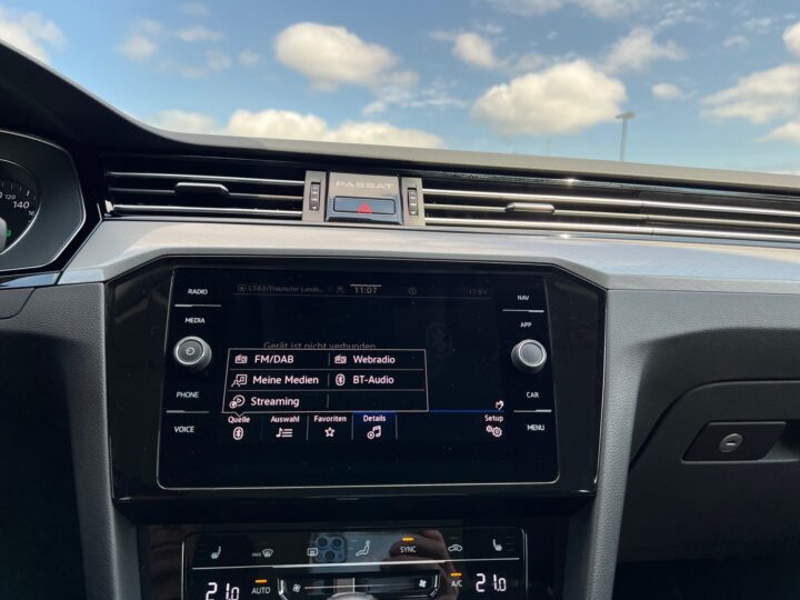 Abbildung Fahrzeugdetailansicht Volkswagen Passat Variant - Nr. 20