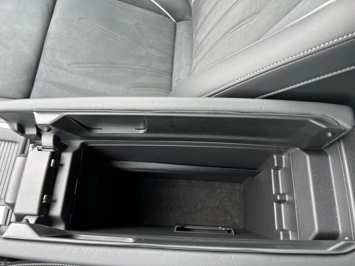 Abbildung Fahrzeugdetailansicht Volkswagen Passat Variant - Nr. 47