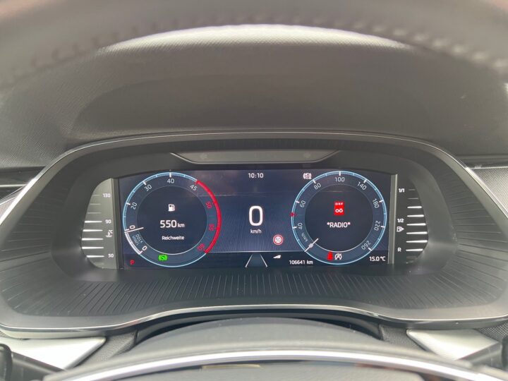 Abbildung Fahrzeugdetailansicht Skoda Octavia - Nr. 16