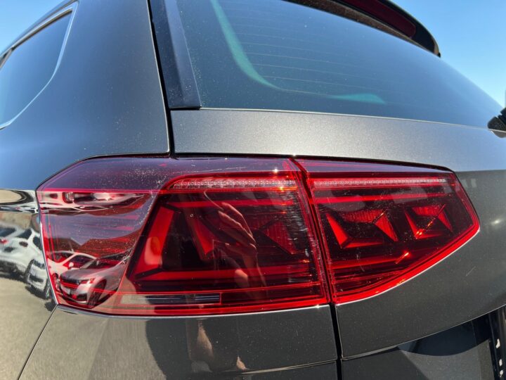 Abbildung Fahrzeugdetailansicht Volkswagen Passat Variant - Nr. 39