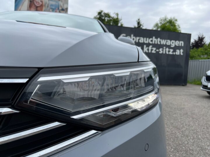 Abbildung Fahrzeugdetailansicht Volkswagen Passat Variant - Nr. 36