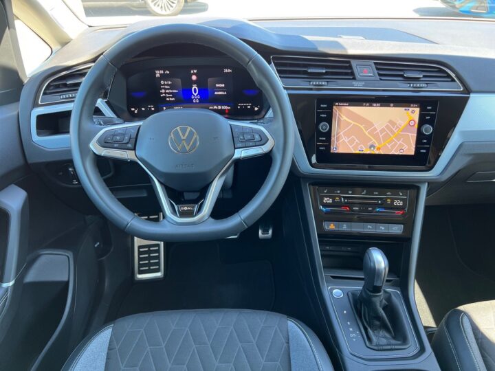 Abbildung Fahrzeugdetailansicht Volkswagen Touran - Nr. 10