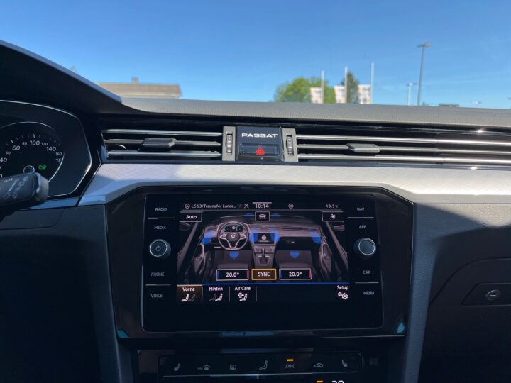Abbildung Fahrzeugdetailansicht Volkswagen Passat Variant - Nr. 25