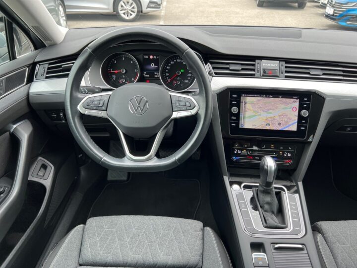 Abbildung Fahrzeugdetailansicht Volkswagen Passat Variant - Nr. 10