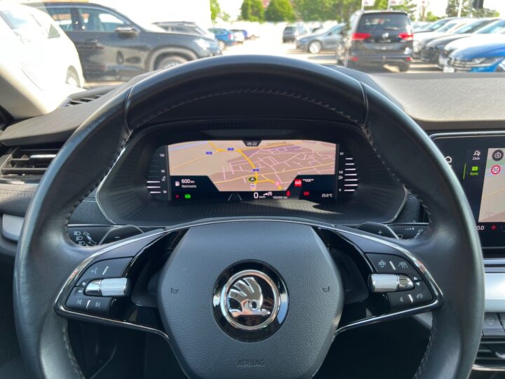 Abbildung Fahrzeugdetailansicht Skoda Octavia - Nr. 15