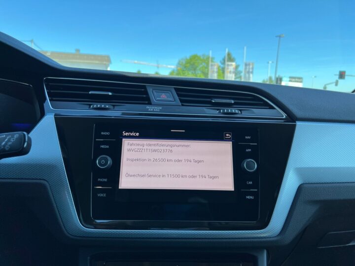 Abbildung Fahrzeugdetailansicht Volkswagen Touran - Nr. 26