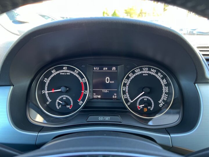 Abbildung Fahrzeugdetailansicht Skoda Fabia - Nr. 16