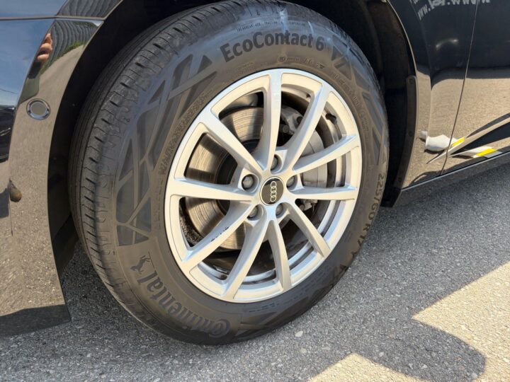 Abbildung Fahrzeugdetailansicht Audi A6 - Nr. 35