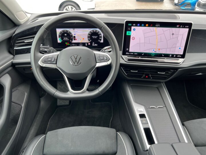 Abbildung Fahrzeugdetailansicht Volkswagen Passat Variant - Nr. 10