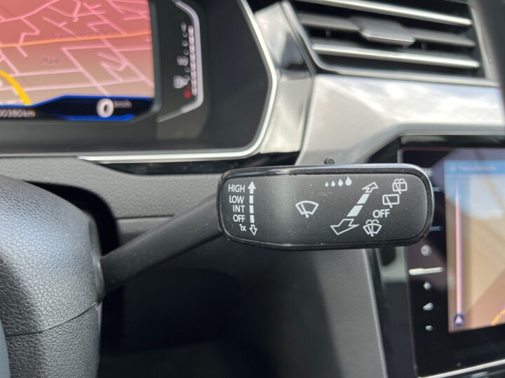 Abbildung Fahrzeugdetailansicht Volkswagen Passat Variant - Nr. 41