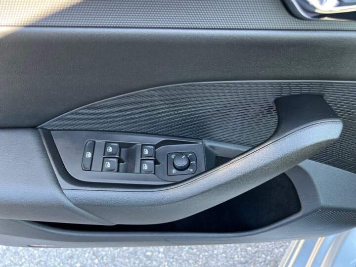 Abbildung Fahrzeugdetailansicht Skoda Octavia - Nr. 32