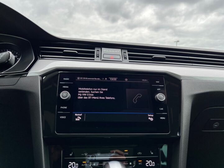Abbildung Fahrzeugdetailansicht Volkswagen Passat Variant - Nr. 21