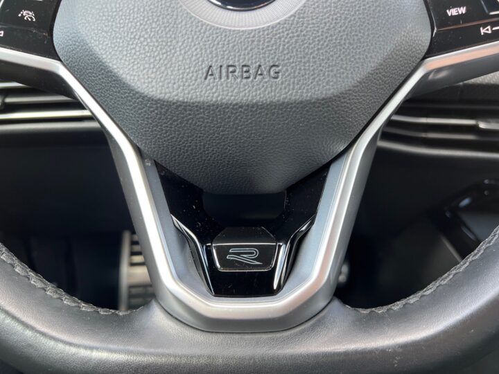 Abbildung Fahrzeugdetailansicht Volkswagen Golf Variant - Nr. 40