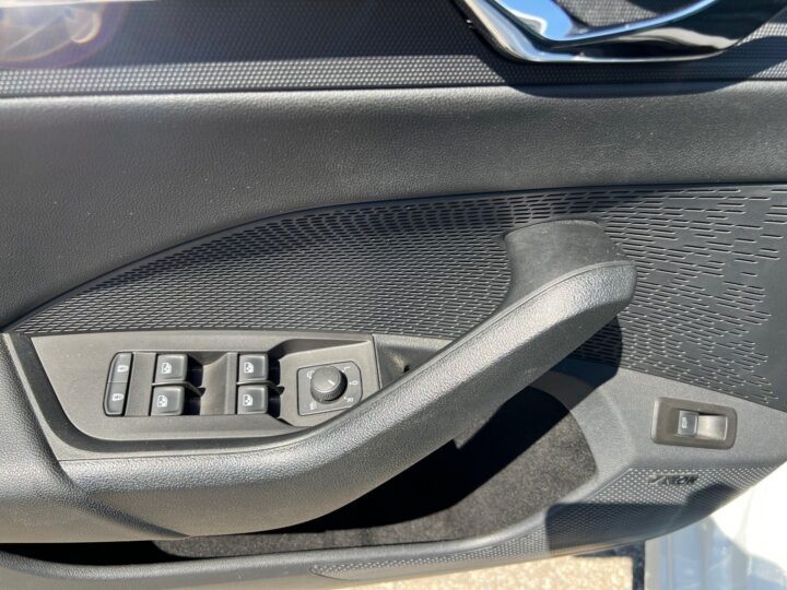 Abbildung Fahrzeugdetailansicht Skoda Octavia - Nr. 32