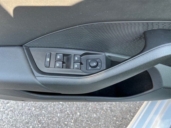 Abbildung Fahrzeugdetailansicht Skoda Octavia - Nr. 32