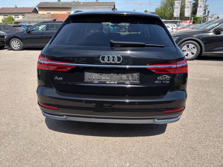 Abbildung Fahrzeugdetailansicht Audi A6 - Nr. 3