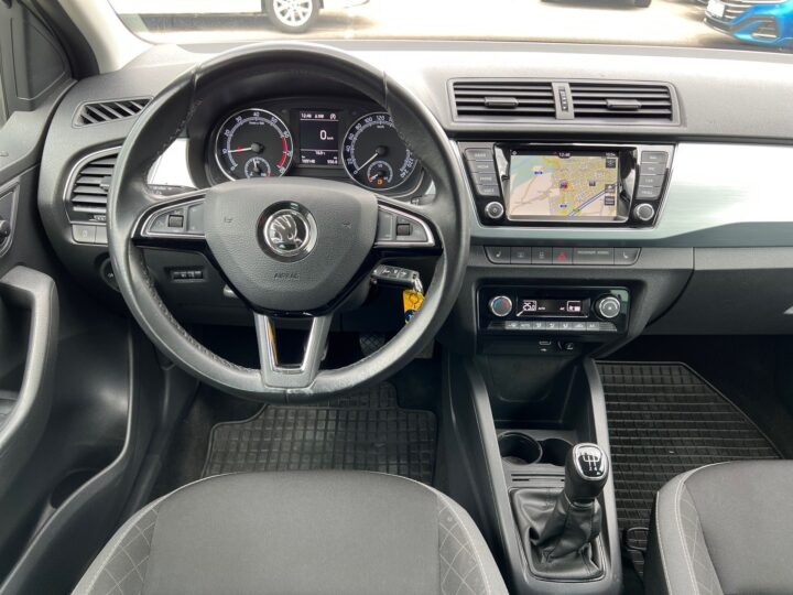 Abbildung Fahrzeugdetailansicht Skoda Fabia - Nr. 10
