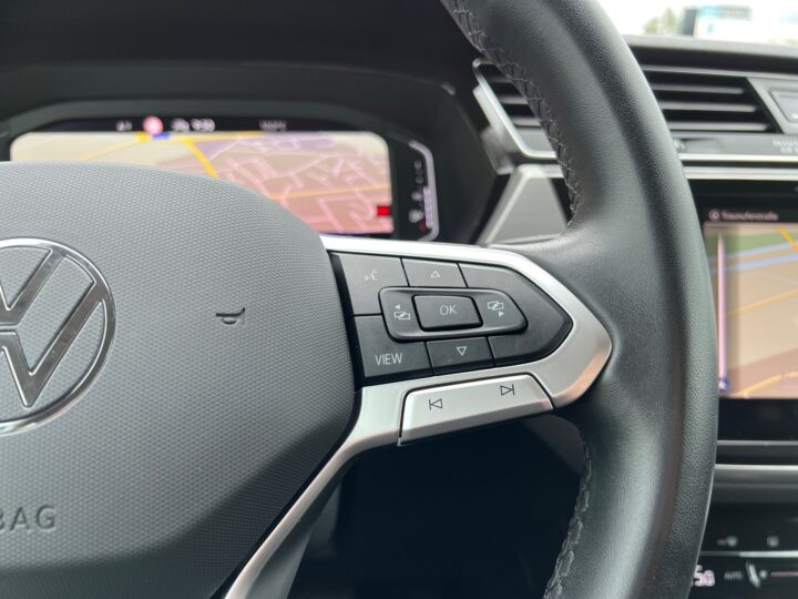 Abbildung Fahrzeugdetailansicht Volkswagen Touran - Nr. 40