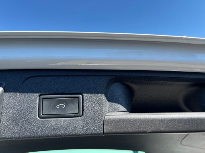 Abbildung Fahrzeugdetailansicht Volkswagen Passat Variant - Nr. 40