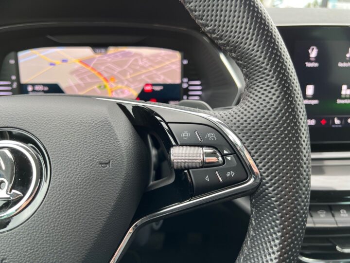 Abbildung Fahrzeugdetailansicht Skoda Octavia - Nr. 43