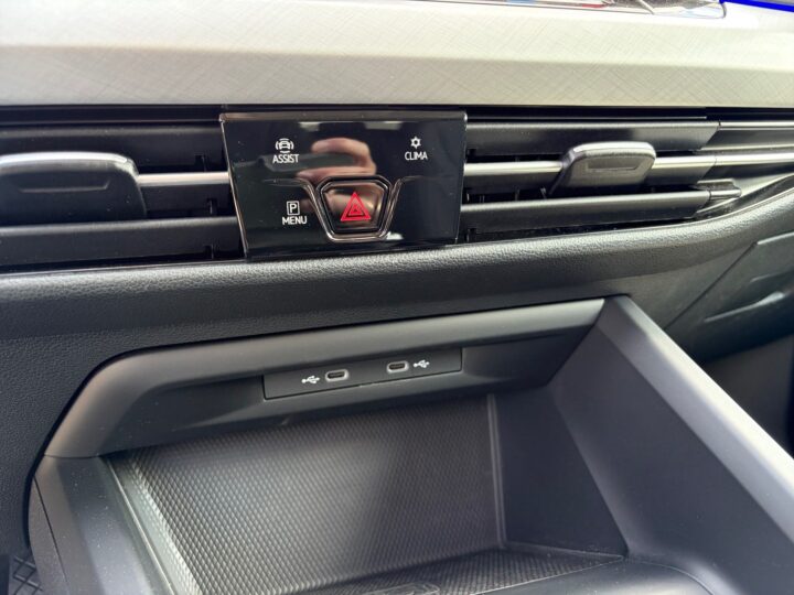 Abbildung Fahrzeugdetailansicht Volkswagen Golf Variant - Nr. 22