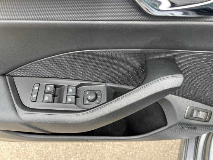 Abbildung Fahrzeugdetailansicht Skoda Octavia - Nr. 32