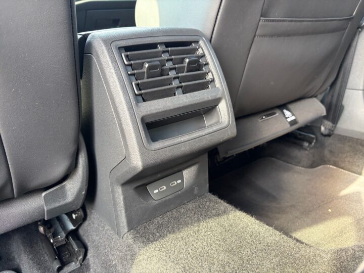 Abbildung Fahrzeugdetailansicht Volkswagen Golf Variant - Nr. 31