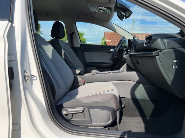 Abbildung Fahrzeugdetailansicht SEAT Leon - Nr. 31