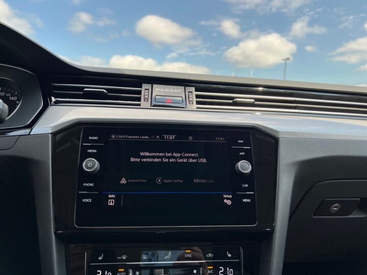 Abbildung Fahrzeugdetailansicht Volkswagen Passat Variant - Nr. 22