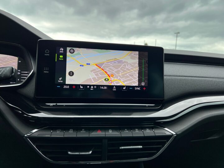 Abbildung Fahrzeugdetailansicht Skoda Octavia - Nr. 23