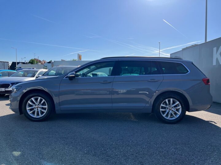 Abbildung Fahrzeugdetailansicht Volkswagen Passat Variant - Nr. 5