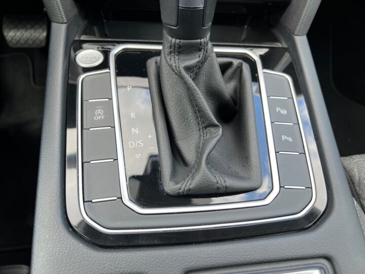 Abbildung Fahrzeugdetailansicht Volkswagen Passat Variant - Nr. 29