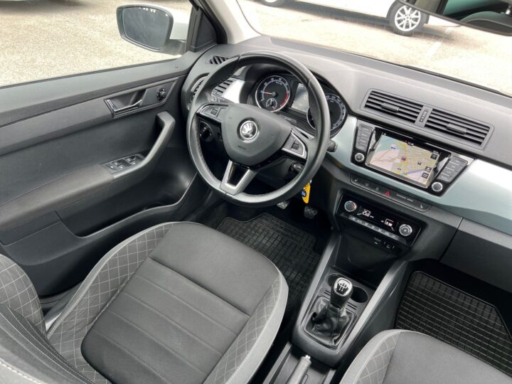 Abbildung Fahrzeugdetailansicht Skoda Fabia - Nr. 11