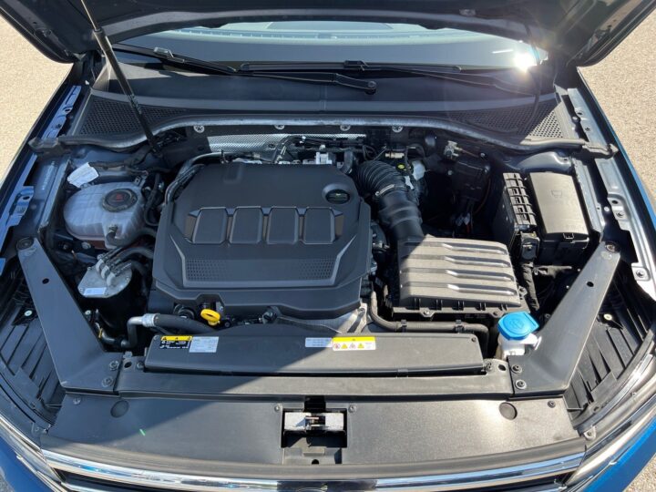 Abbildung Fahrzeugdetailansicht Volkswagen Passat Variant - Nr. 35