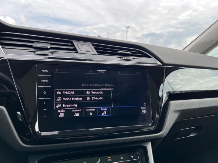 Abbildung Fahrzeugdetailansicht Volkswagen Touran - Nr. 20