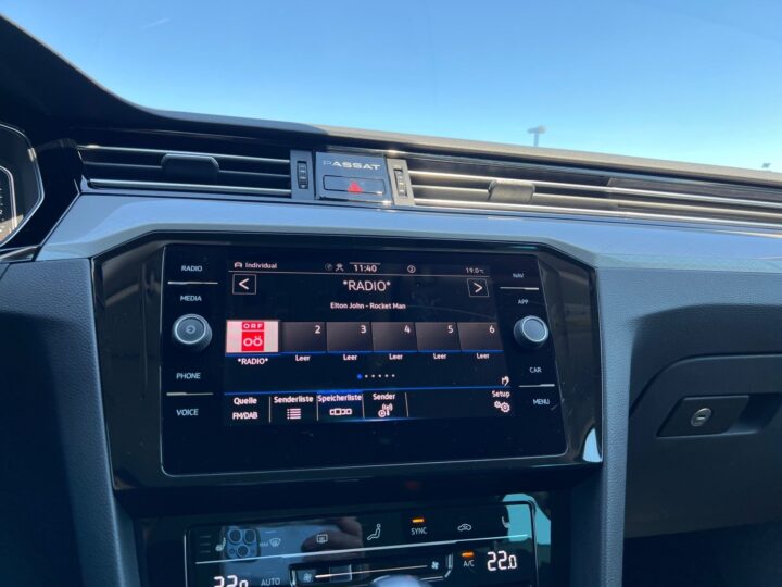 Abbildung Fahrzeugdetailansicht Volkswagen Passat Variant - Nr. 19