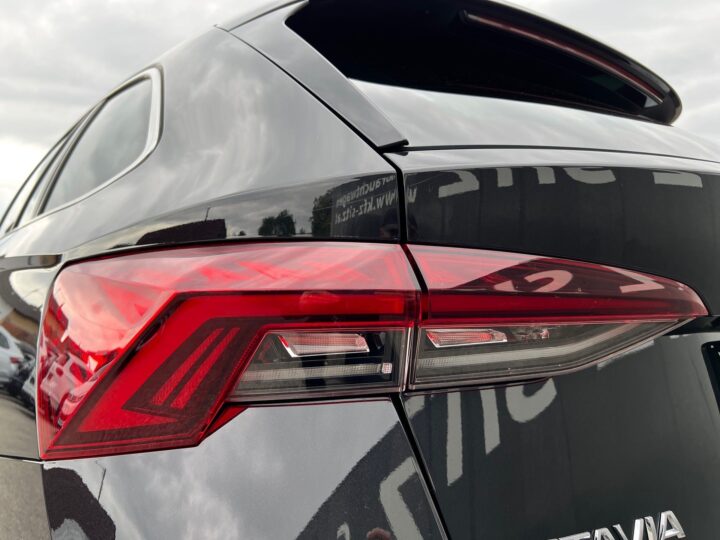 Abbildung Fahrzeugdetailansicht Skoda Octavia - Nr. 39