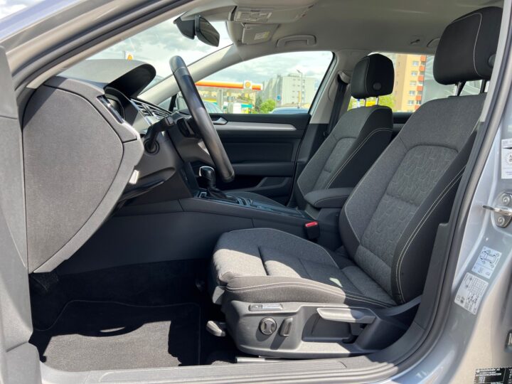 Abbildung Fahrzeugdetailansicht Volkswagen Passat Variant - Nr. 12
