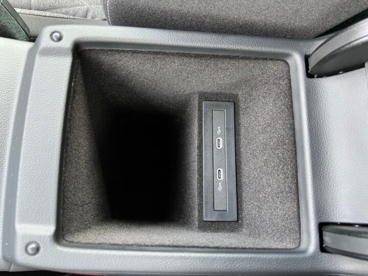 Abbildung Fahrzeugdetailansicht Volkswagen Passat Variant - Nr. 43