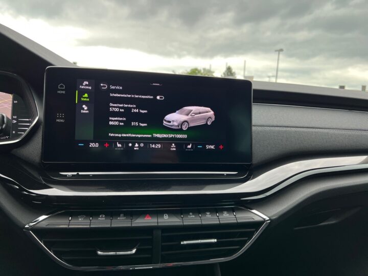 Abbildung Fahrzeugdetailansicht Skoda Octavia - Nr. 25